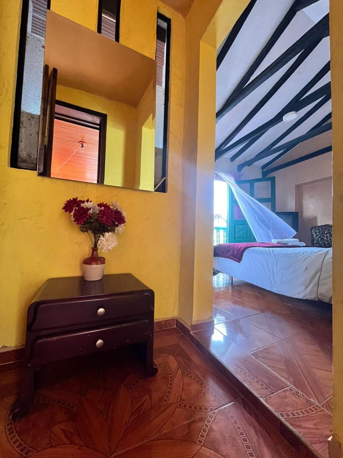 Hotel Calicanto Real Cafe Museo Mongui Ngoại thất bức ảnh