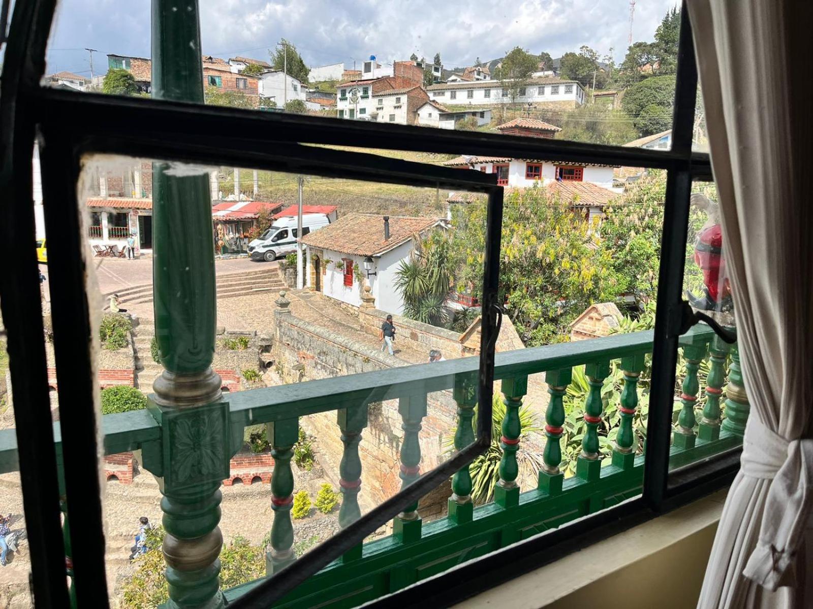 Hotel Calicanto Real Cafe Museo Mongui Ngoại thất bức ảnh